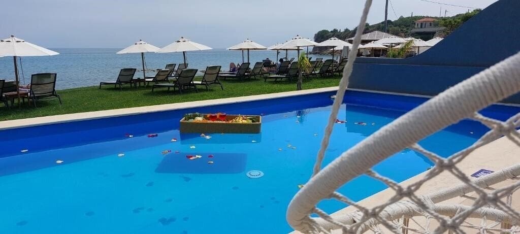 Картинка Cavo Orient Beach 4*