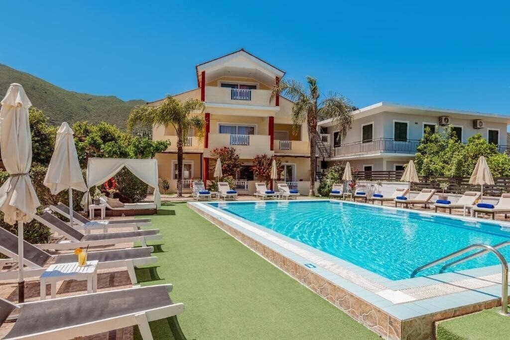 Фото Oscar Villa & Studios 4*