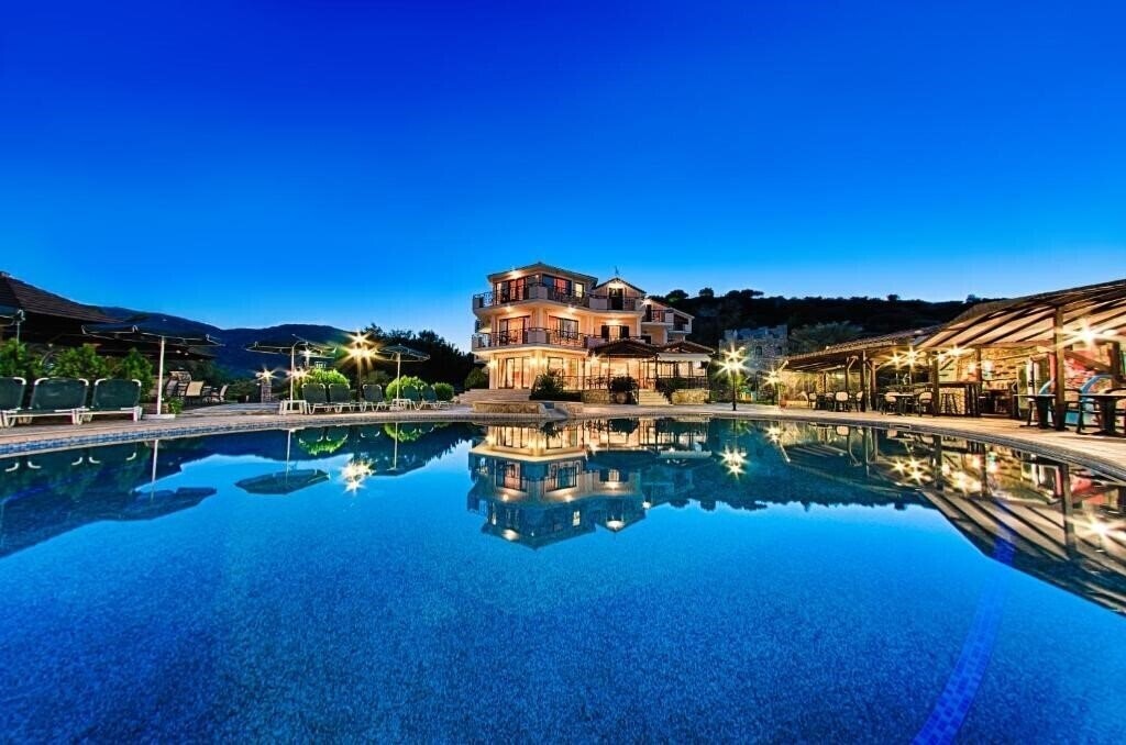 Отель Harmony Hotel Lithakia 4*