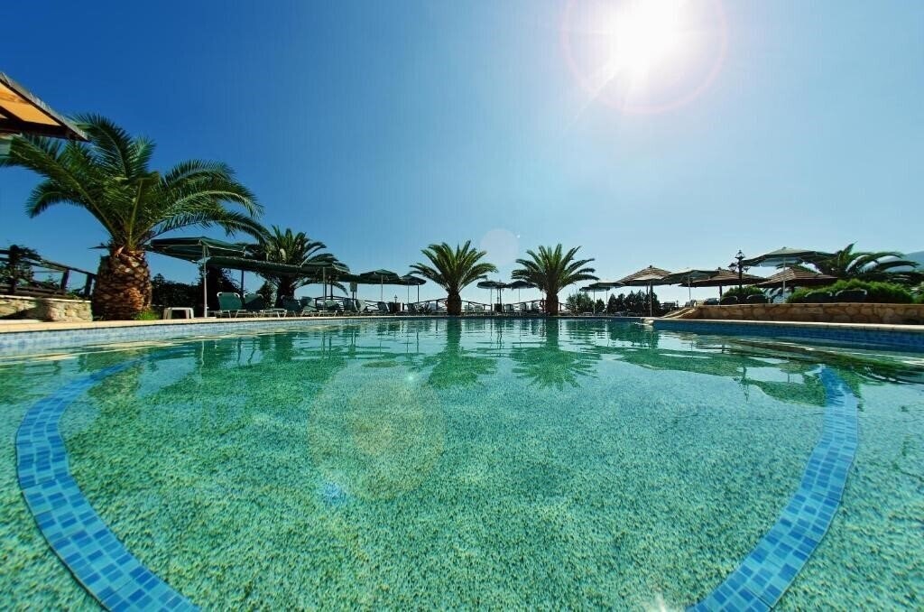 Фотография Harmony Hotel Lithakia 4*