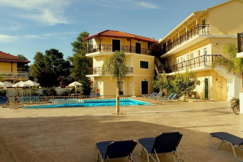 Зображення La Caretta Restaurant & Hotel 4*