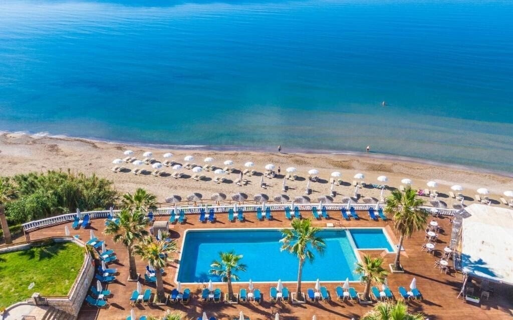 Готель Daniel Hotel (Kalamaki) 3*
