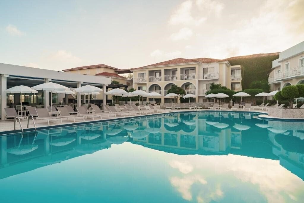 Отель Diana Palace 4*