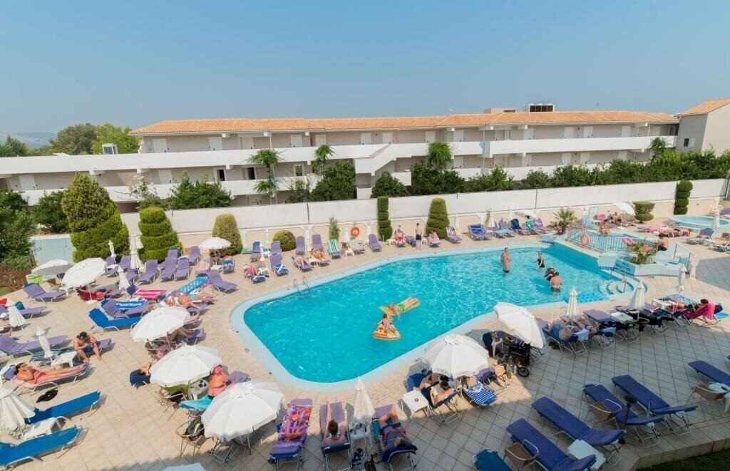 Фото Roseland Hotel 3*