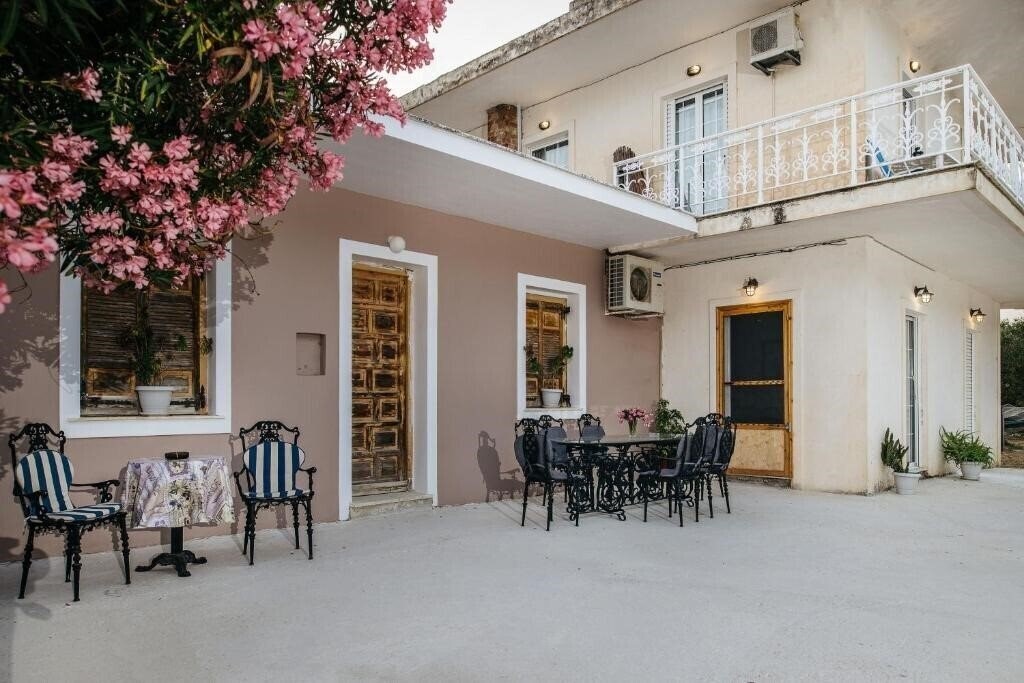 Фотография Liostasi Hotel 5*
