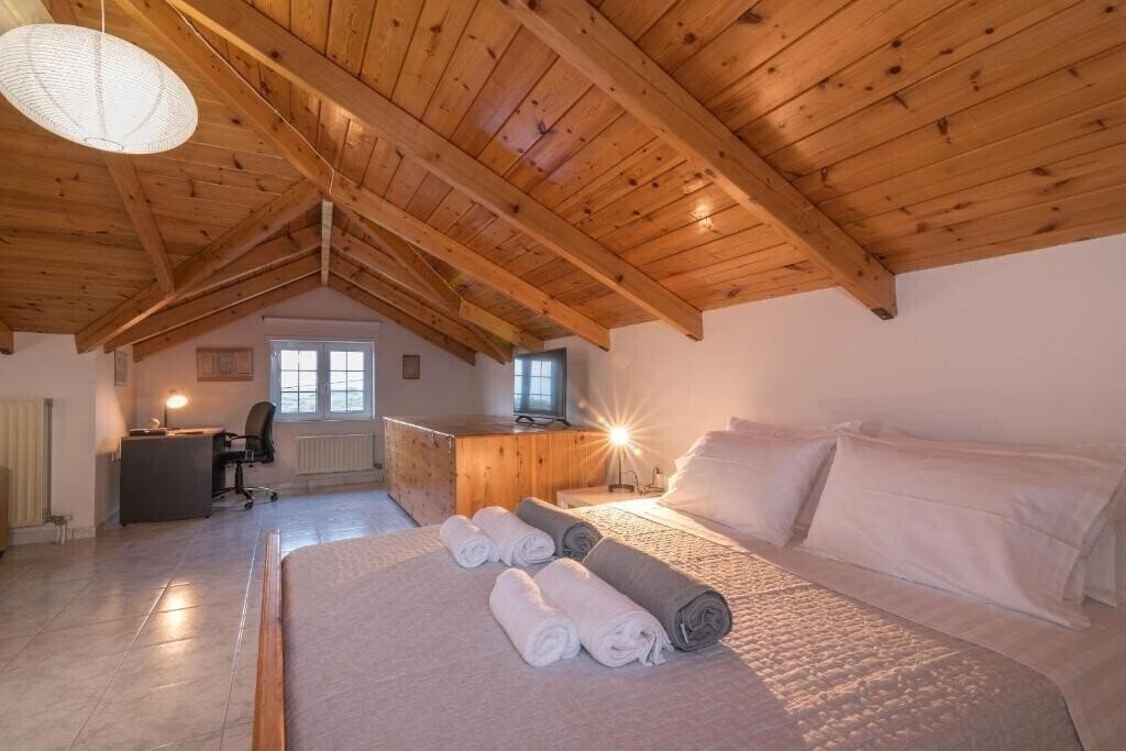 Фото Villa Status 4*