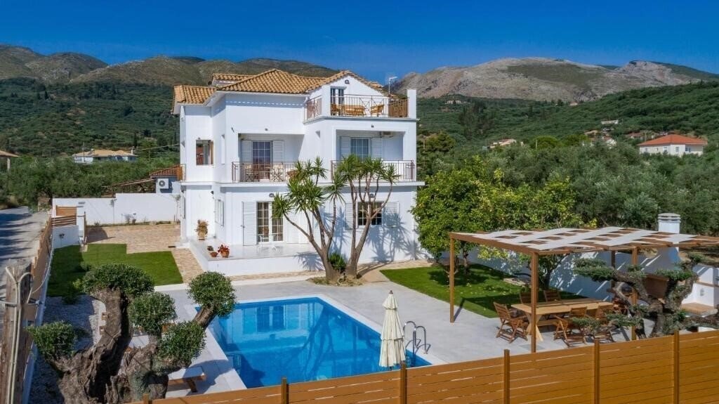 Зображення Villa Status 4*