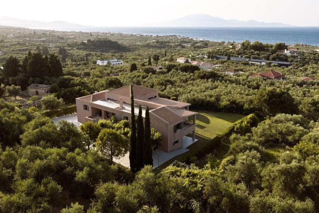 Изображение Merovigli Villa 5*