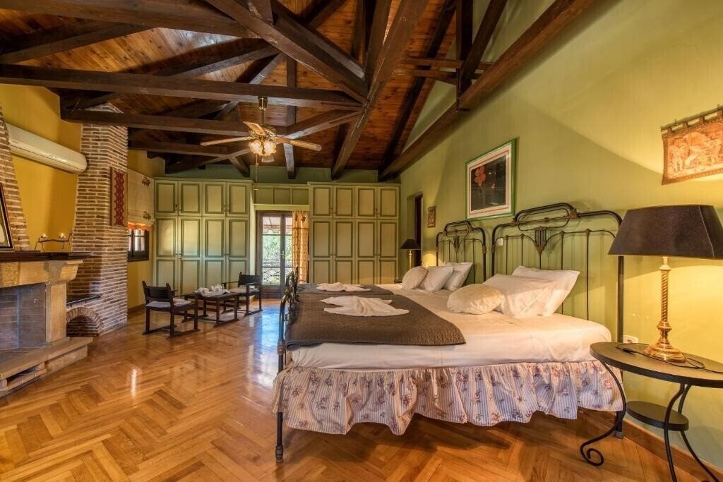 Фото Sarakino The House Of Literature 5*