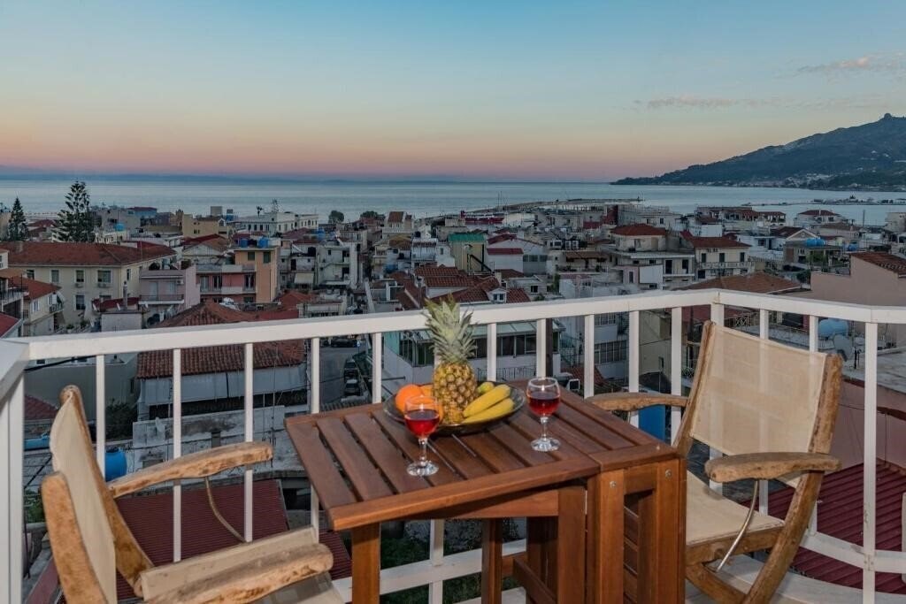 Отель Eolia Apartment 3*