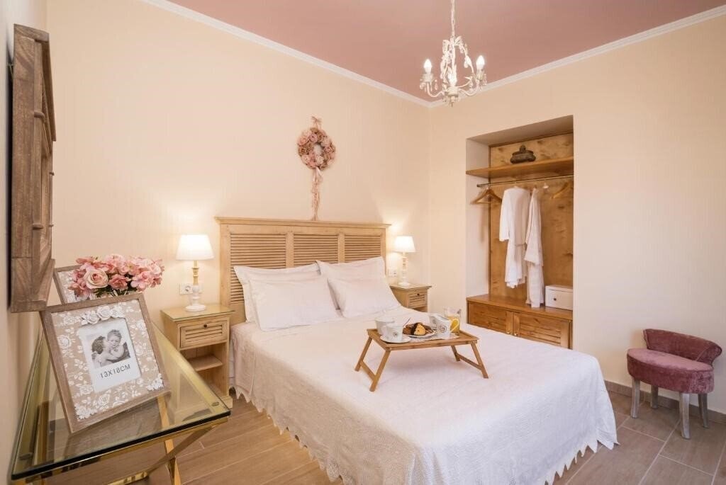 Отель Margarita Studios 4*
