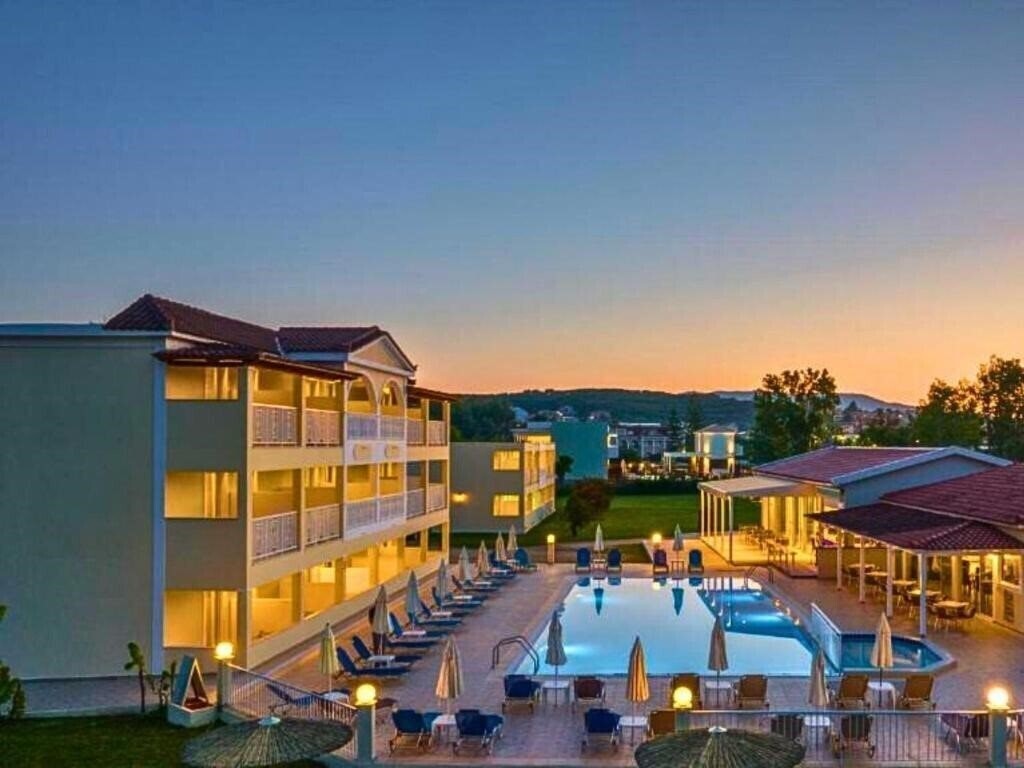 Зображення Manousis Aparthotel 3*