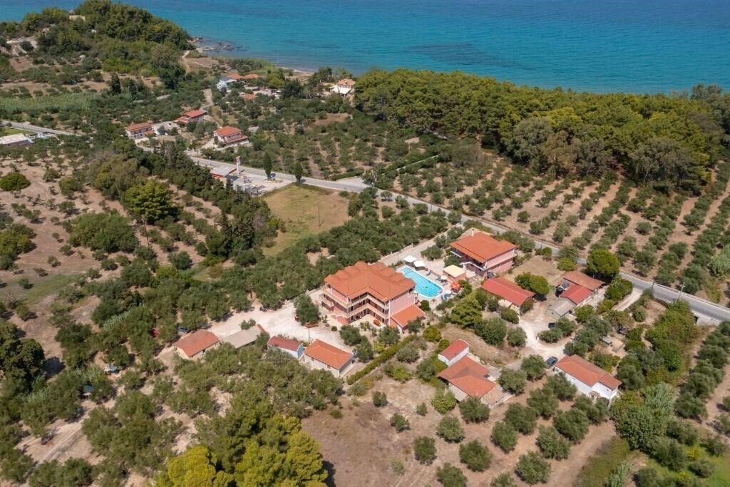 Картинка Anemomilos Studios Zakynthos 3*