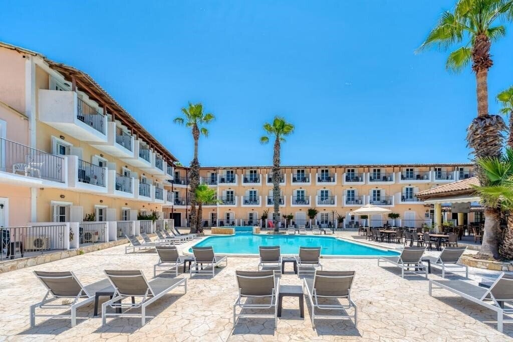 Картинка Blue Palm Hotel 2*