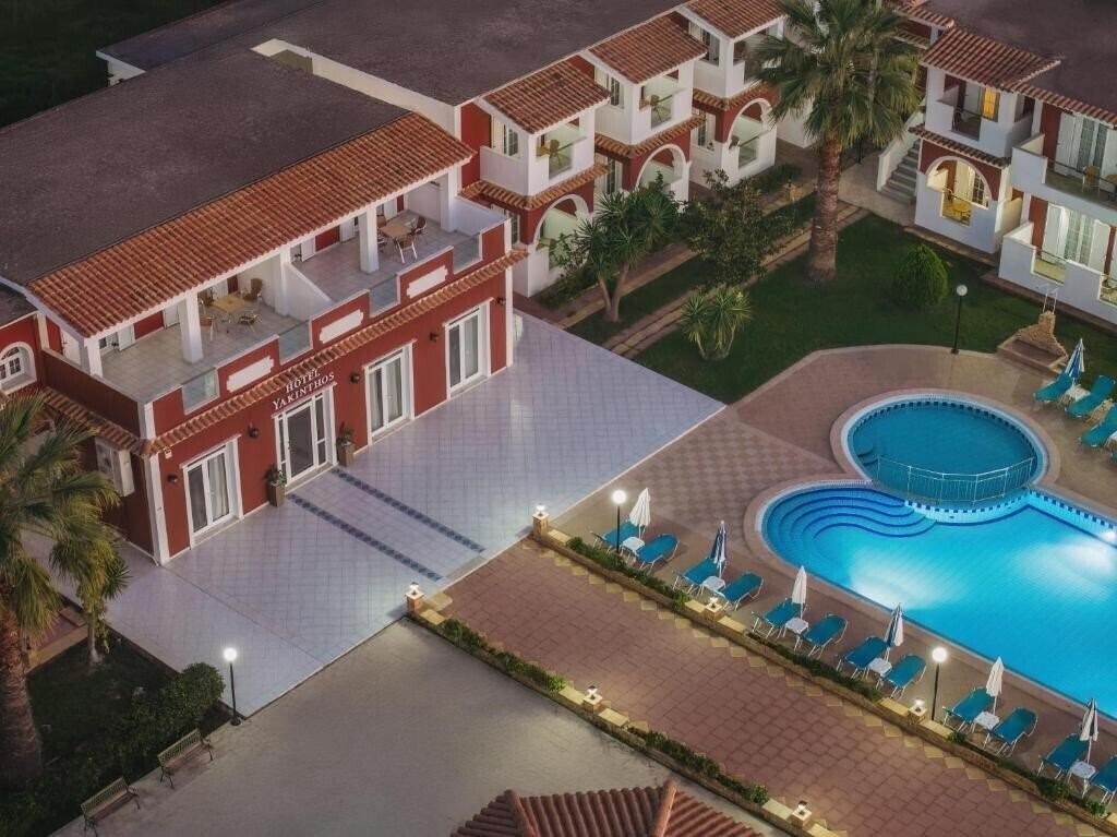 Зображення Yakinthos Hotel Laganas 3*