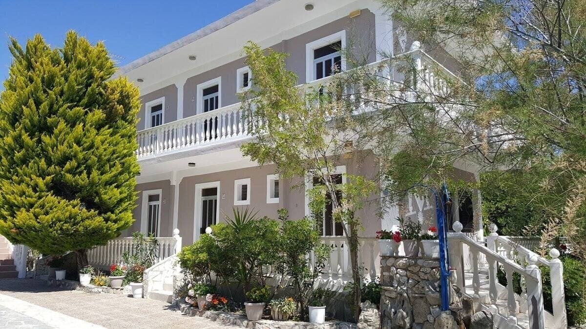 Готель Residence Gorgona (Agios Sostis) 3*