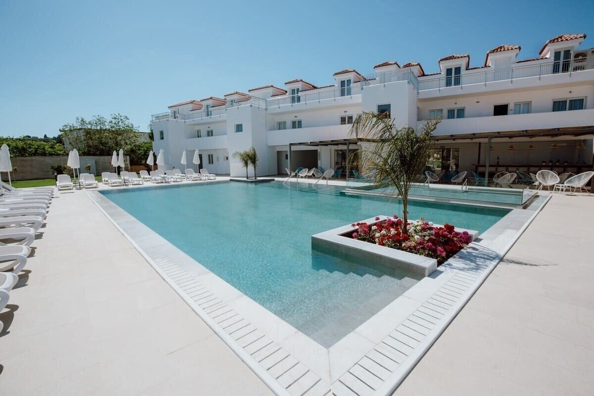 Готель Aphrodite Zante Village 4*