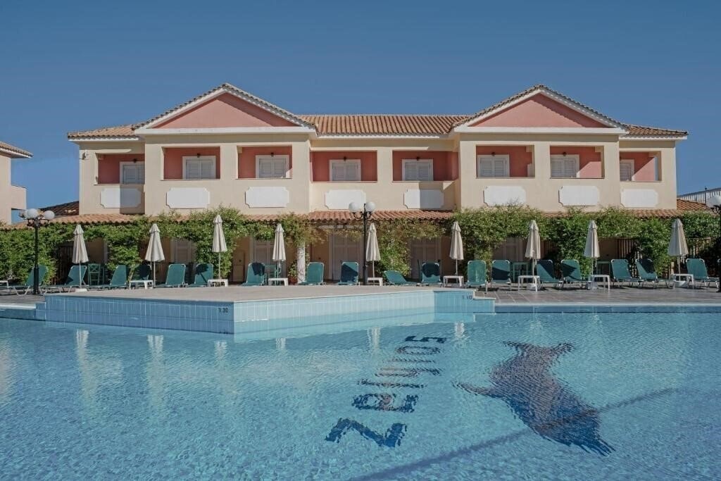 Фото Zefyros Ecoresort 3*
