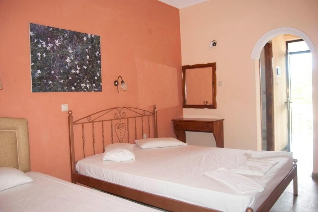 Фотографія Laganas Beach Hotel 3*