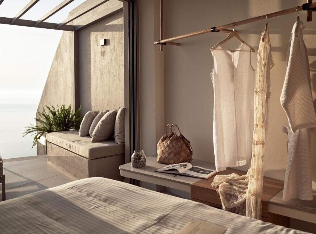 Фото Yoma Cove Suites 4*