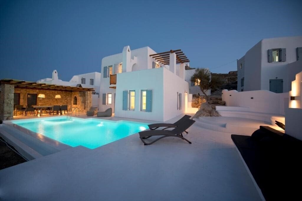 Отель Villa Pearl By Diles Villas 4*