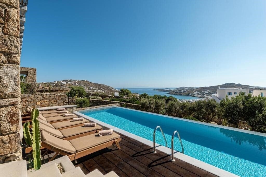 Отель Dreamlike Villas Mykonos 5*