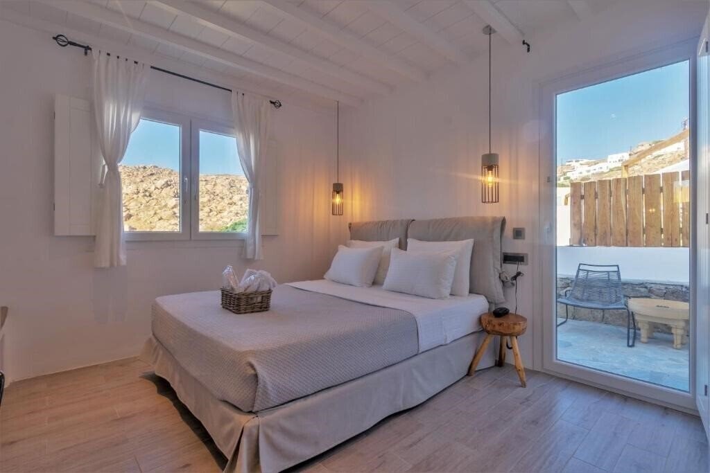 Отель Aelia Mykonos 3*
