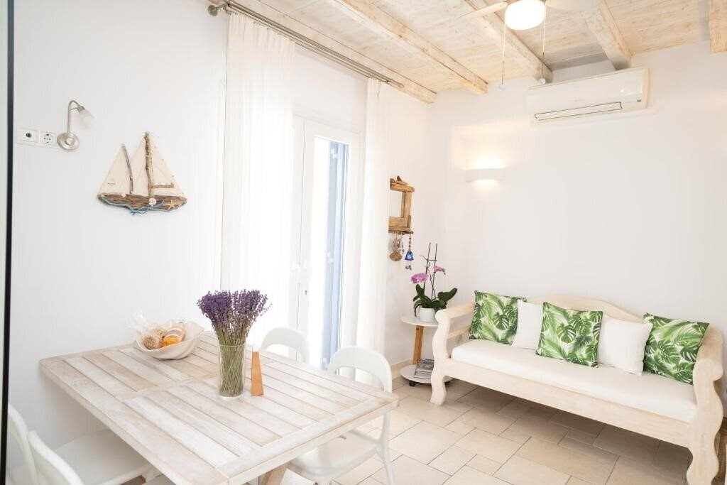 Картинка Blue, White & Grey Suites 3*