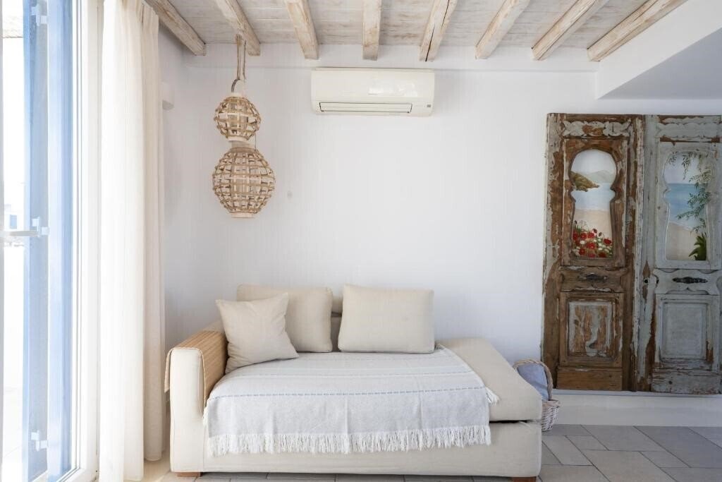 Фотография Blue, White & Grey Suites 3*