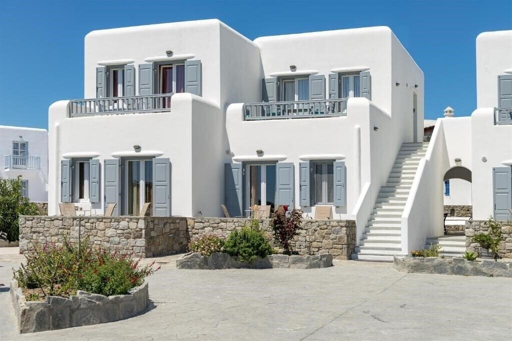 Отель Jewel Apartments 3*