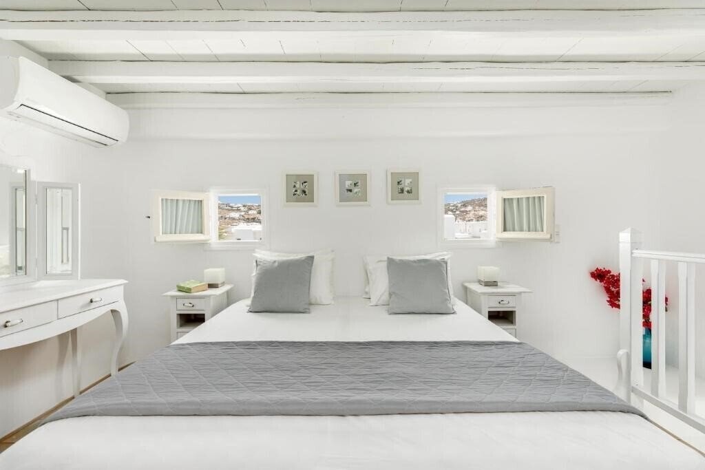 Фото The Corfos Hills House 3*
