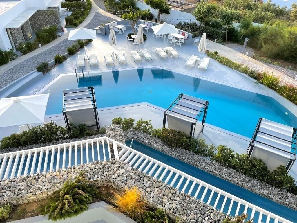 Фото Relux Ios Design Hotel 4*