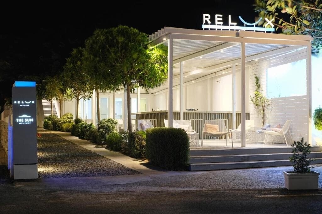 Изображение Relux Ios Design Hotel 4*