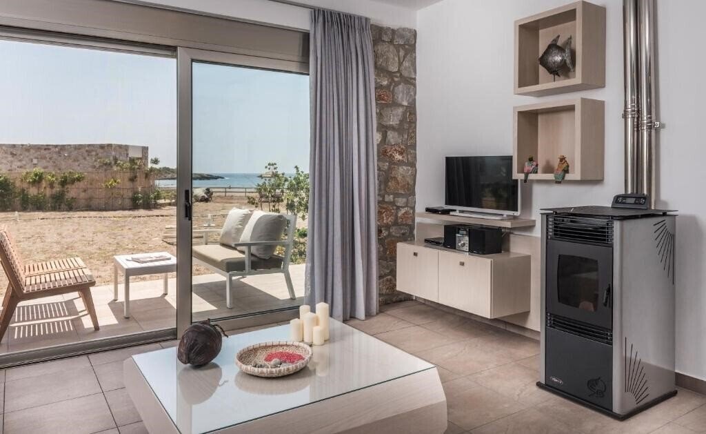 Фотография Cedar Bay Villas 4*