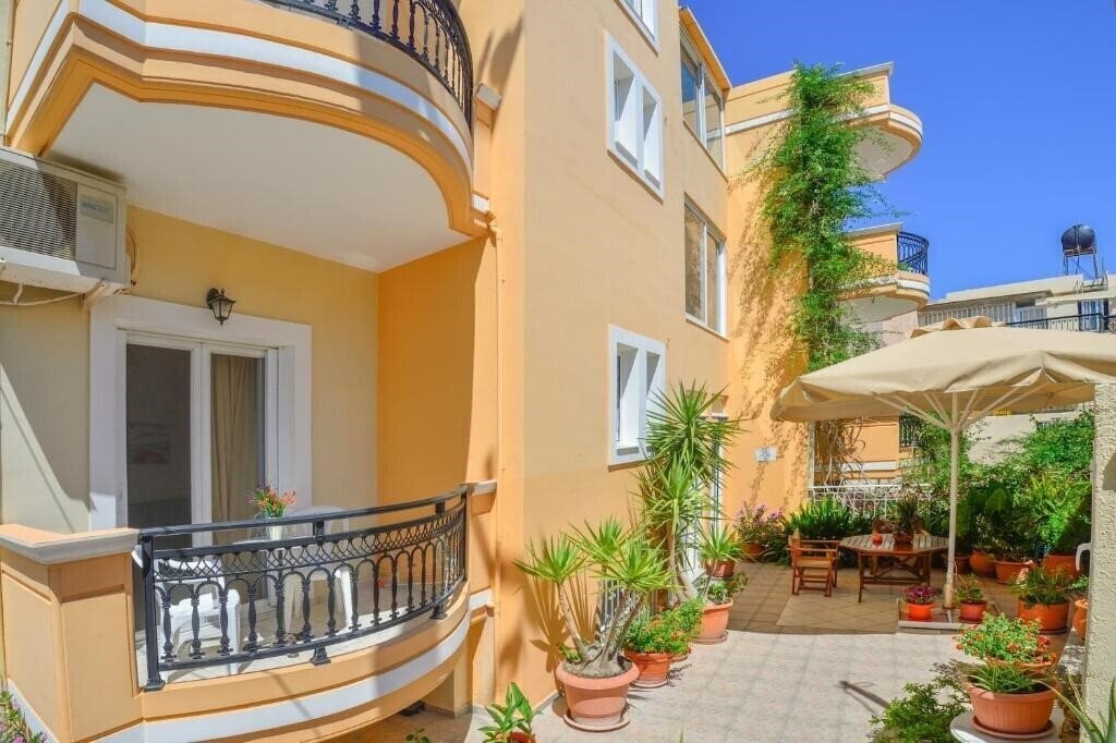 Отель Villa Mimagia 3*