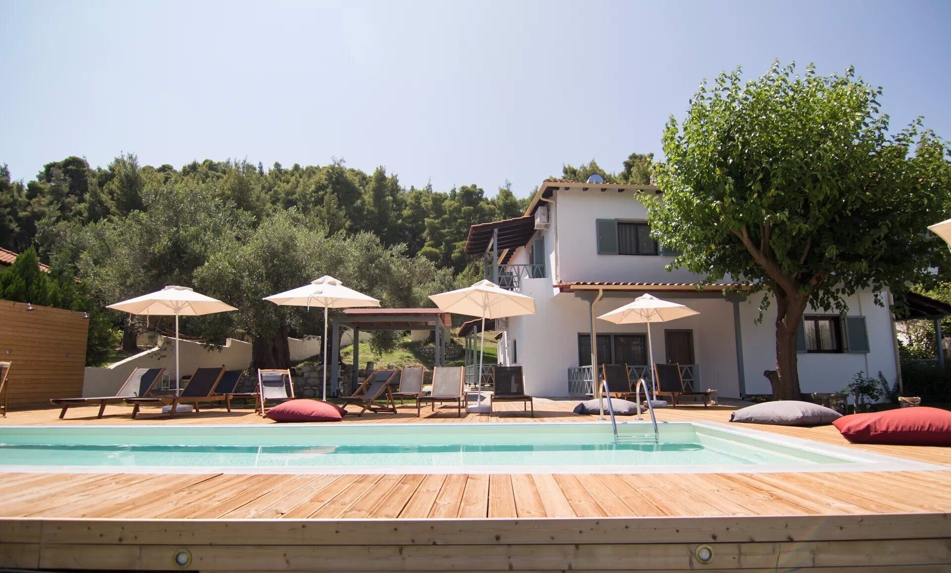 Готель Casa Luxury Suites 3*