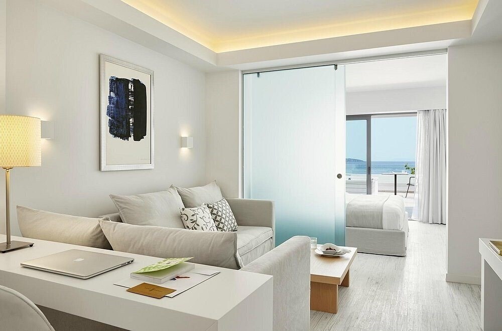 Фото Lichnos Beach Hotel & Suites 5*