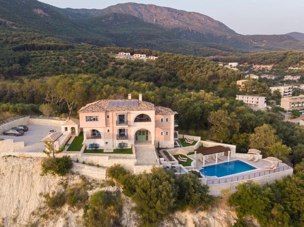 Изображение Elysium Living Parga 4*