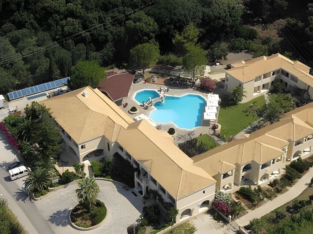 Готель Karavostasi Beach 3*