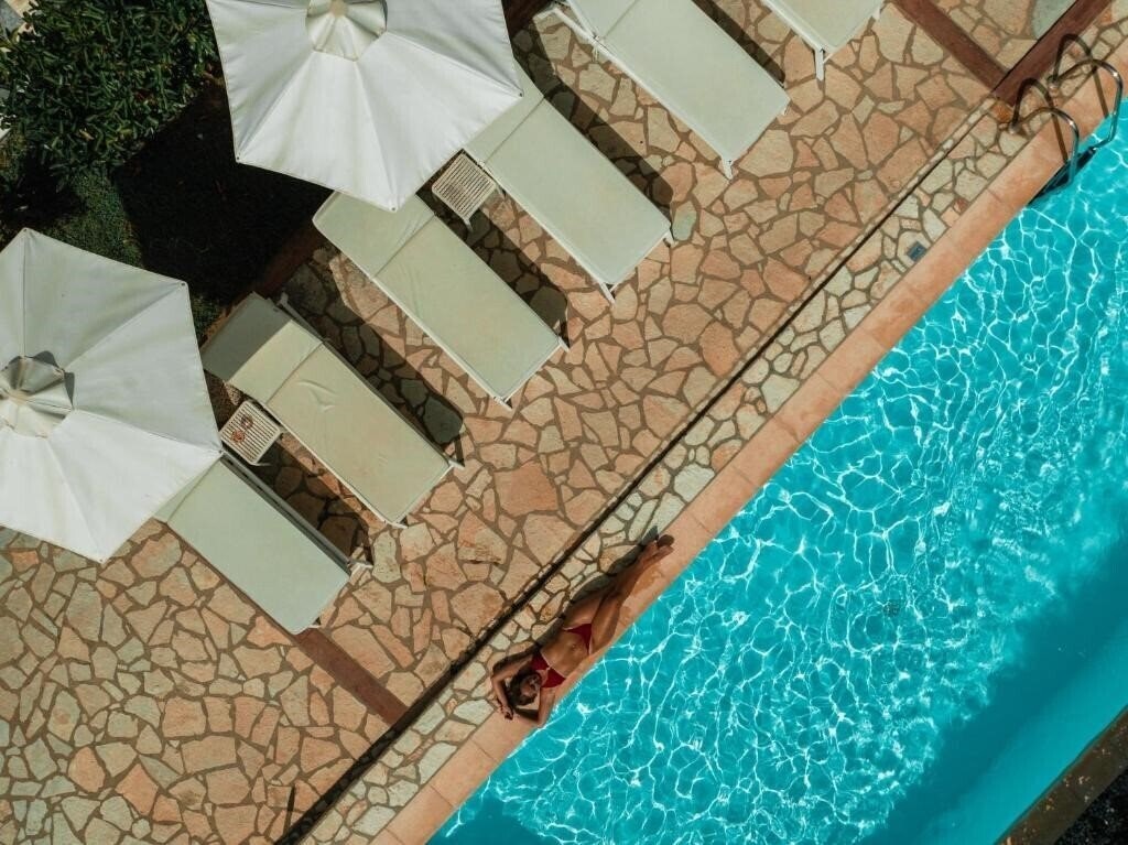 Готель Dracos Hotel 3*