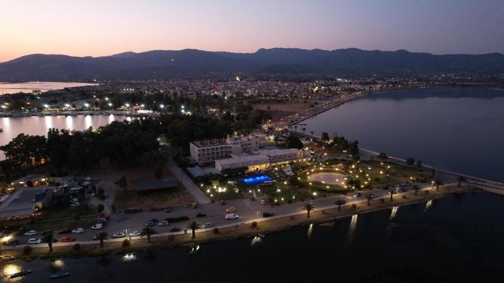 Фотографія Theoxenia Hotel Messolongi 3*