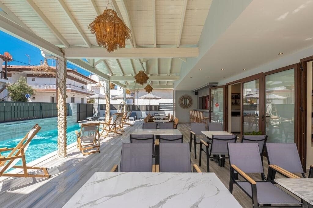 Зображення Adonis Hotel 2*