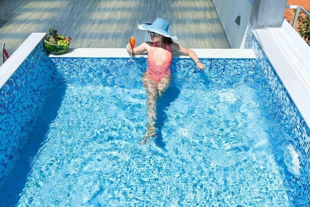 Готель Nymphes Deluxe Accommodation 3*