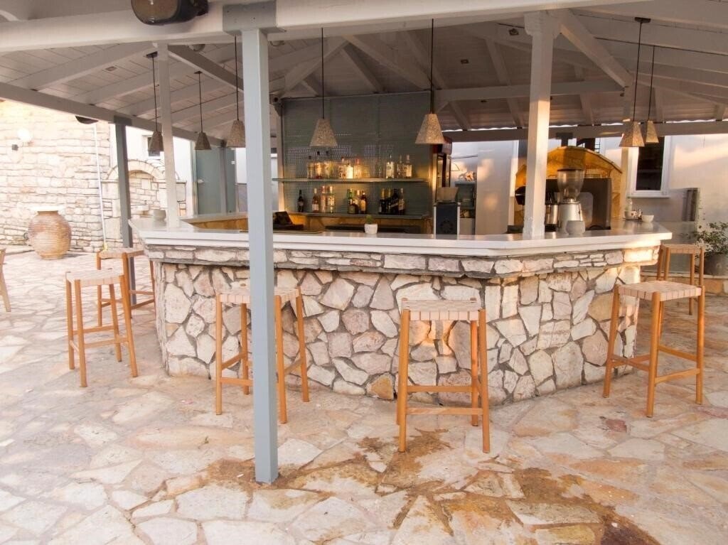 Зображення Kaiafas Lake Hotel 3*