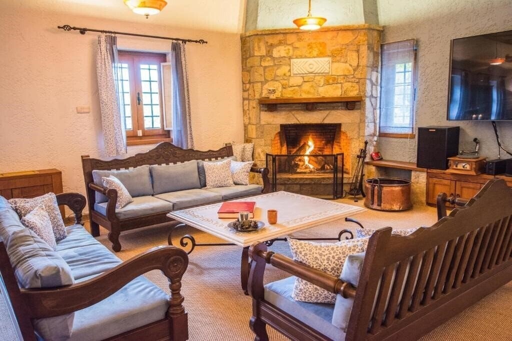 Изображение Guesthouse Epohes 4*