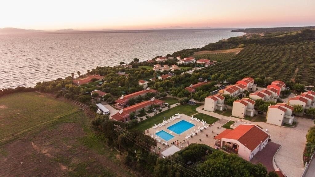 Фотография Fournia Village 3*