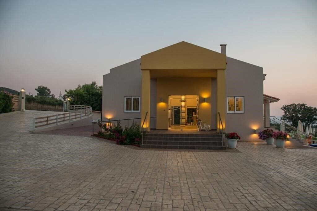 Изображение Fournia Village 3*