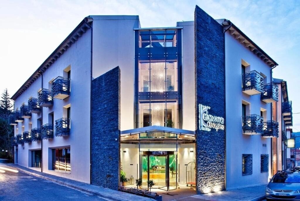 Готель Kalavrita Canyon Hotel & Spa 4*