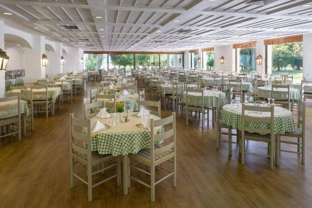 Картинка Amalia Hotel Olympia 4*