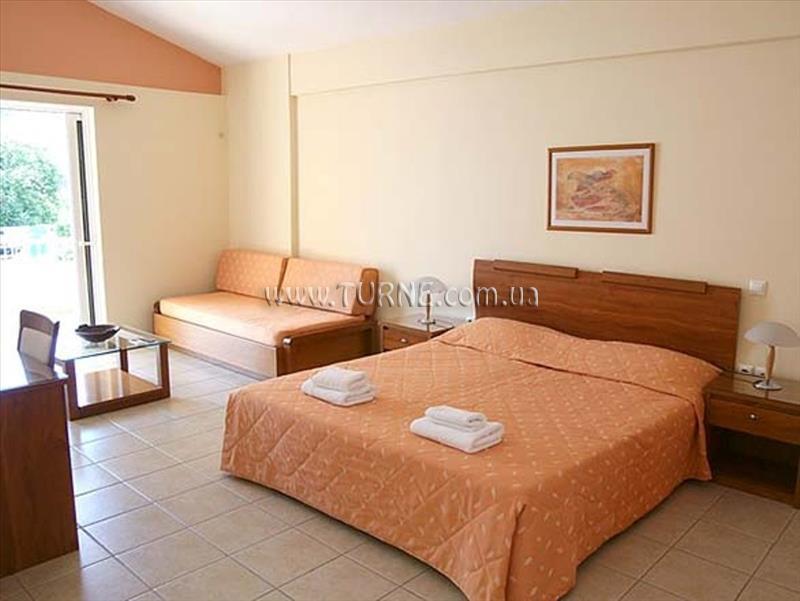 Фото Niriides Apartments 3*
